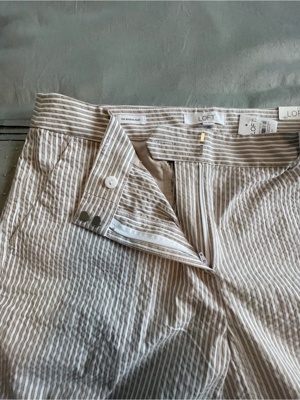 Loft Women’s Seersucker Stripe Pants - Riviera Slim size 14 - Picture 2 of 8